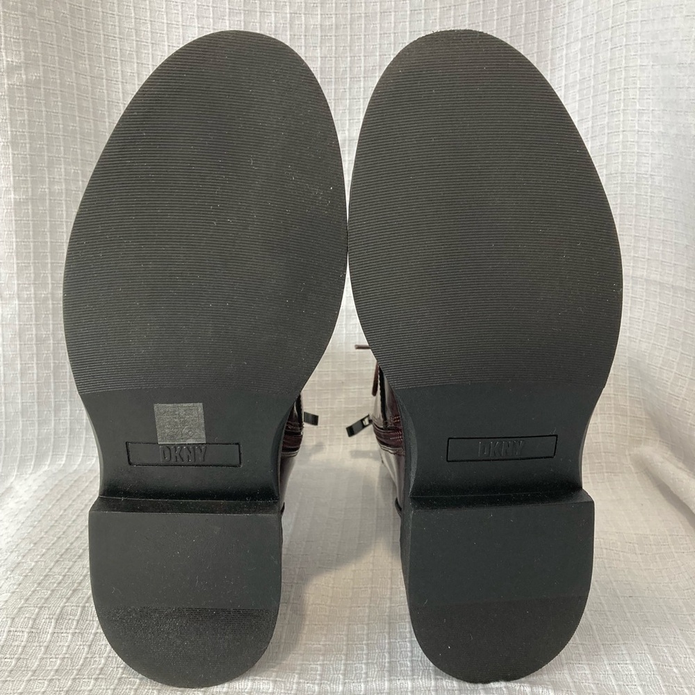 (NIB) Women’s DKNY Malaya Lace-Up Combat Booties - Picture 6 of 7
